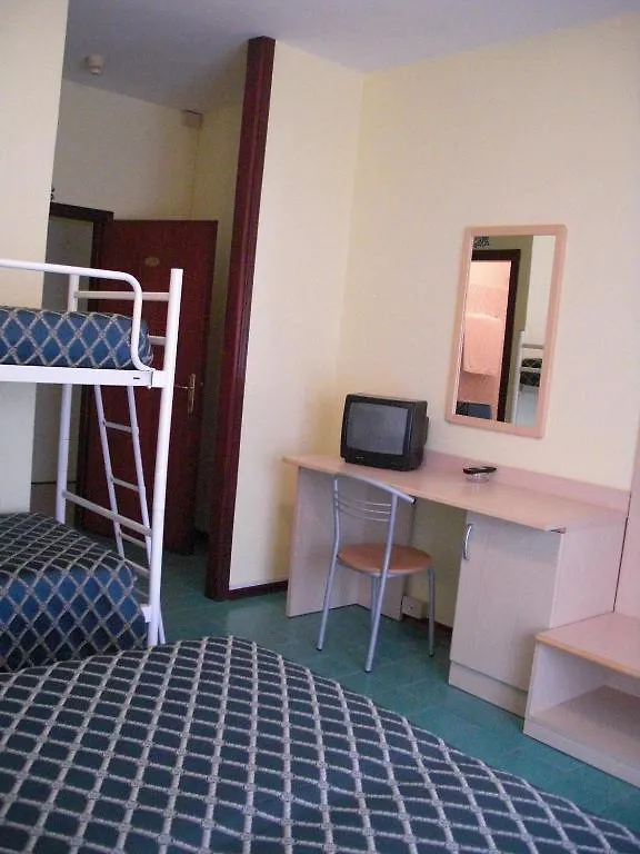 Hotel Oceanic Лидо-ди-Езоло 3*,